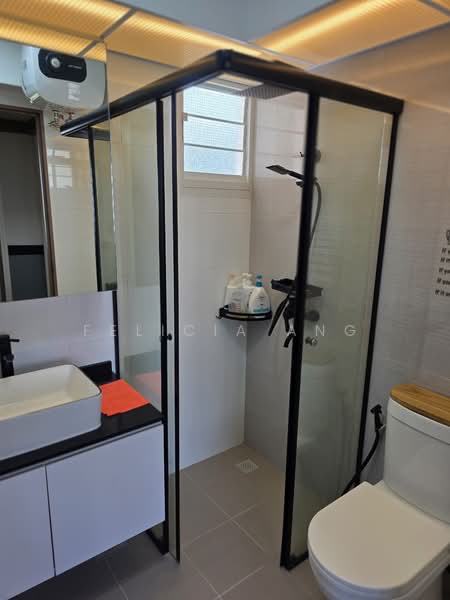 627A Tampines Street 61, 627A Tampines Street 61, 2 Bedrooms, 742 sqft, HDB Flat For Sale, by Felicia Ang, 500192335 - Bathroom - PropertyGuru.com.sg