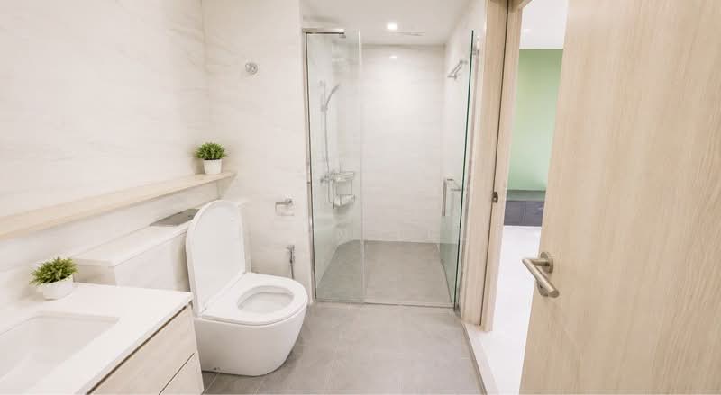 The Alps Residences, Tampines Avenue 10, 2 Bedrooms, 689 sqft, Condominium For Sale, by John Lee, 500192339 - Bathroom - PropertyGuru.com.sg