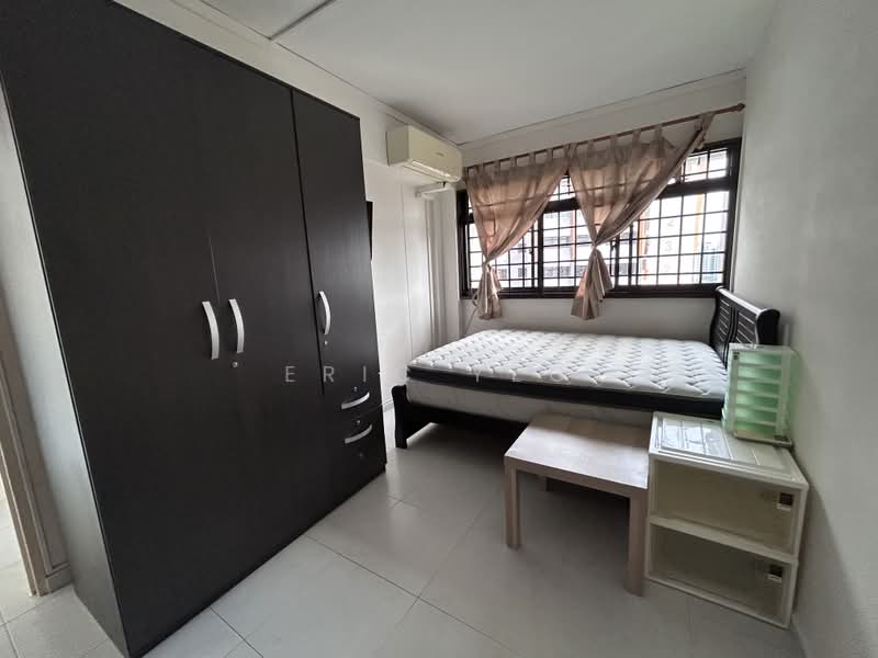 231 Compassvale Walk, 231 Compassvale Walk, 3 Bedrooms, 1,087 sqft, HDB Flat For Rent, by Eric Yeo, 500192340 - Common Bedroom 1 - PropertyGuru.com.sg