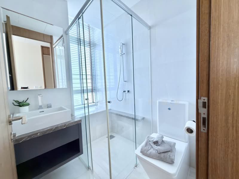 111 Emerald Hill, 111 Emerald Hill, 3 Bedrooms, 1,657 sqft, Condominium For Sale, by Dessmond Lai, 500192342 - Bathroom - PropertyGuru.com.sg