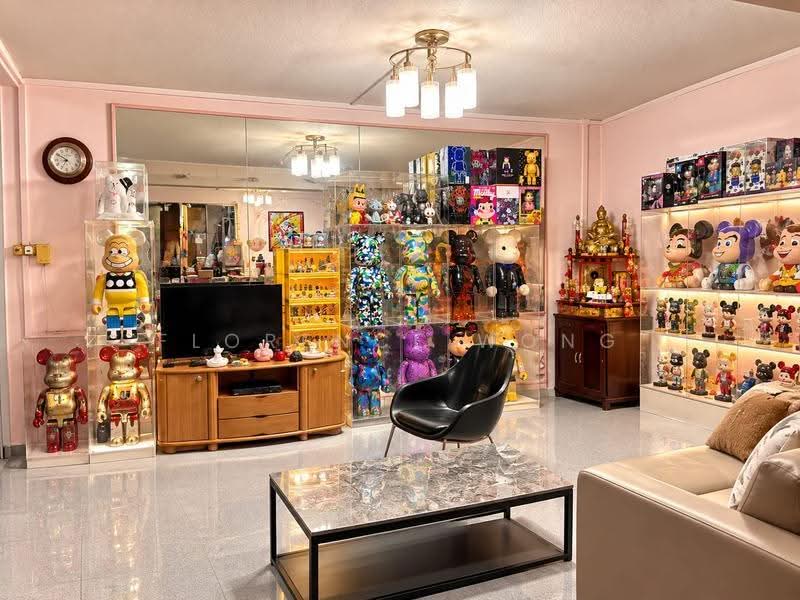 776 Yishun Avenue 2, 776 Yishun Avenue 2, Sembawang / Yishun, 3 Bedrooms, 1,421 sqft, HDB Flat For Sale, by Florence Wong, 500192352 - Living Room - PropertyGuru.com.sg