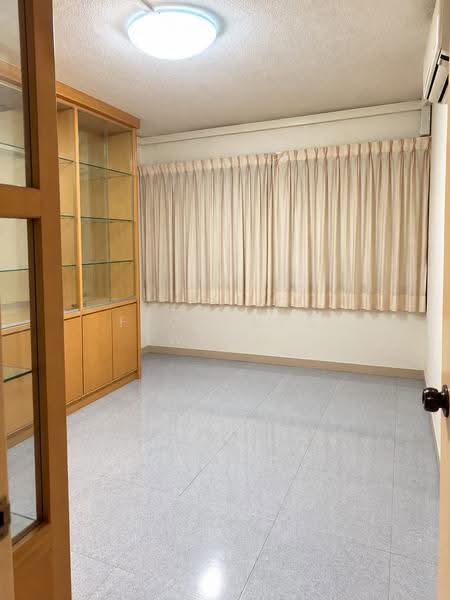 776 Yishun Avenue 2, 776 Yishun Avenue 2, Sembawang / Yishun, 3 Bedrooms, 1,421 sqft, HDB Flat For Sale, by Florence Wong, 500192352 - Interior - PropertyGuru.com.sg