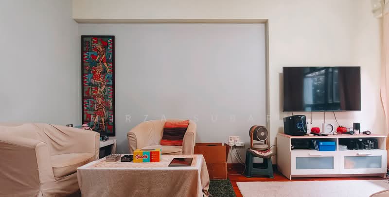 438C Bukit Batok West Avenue 8, 438C Bukit Batok West Avenue 8, 1 Bedroom, 505 sqft, HDB Flat For Sale, by Mirza Subari, 500192365 - Living Room - PropertyGuru.com.sg