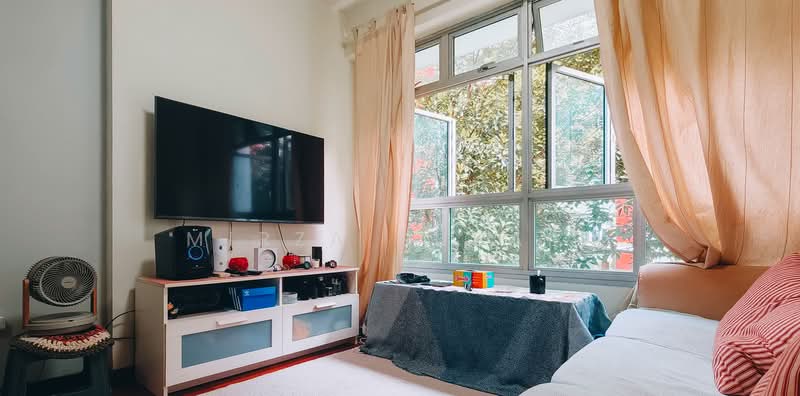 438C Bukit Batok West Avenue 8, 438C Bukit Batok West Avenue 8, 1 Bedroom, 505 sqft, HDB Flat For Sale, by Mirza Subari, 500192365 - Living Room - PropertyGuru.com.sg