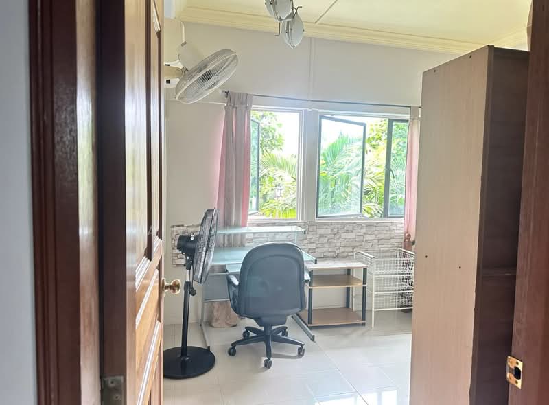 Barossa Gardens, 249 Pasir Panjang Road, Room Rental, 200 sqft, Terraced House For Rent, by Annie Wong, 500192373 - Study - PropertyGuru.com.sg
