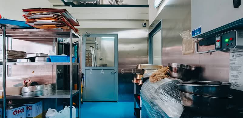 Mactaggart Foodlink, 20 Mactaggart Road, 2,497 sqft, Light Industrial (B1) For Rent, by Mirza Subari, 500192379 - Kitchen - CommercialGuru.com.sg