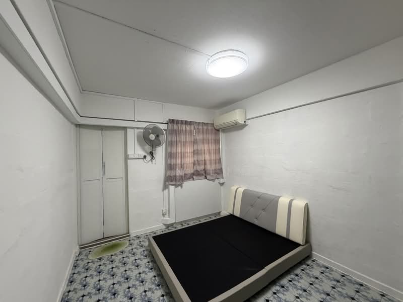 412 Bedok North Avenue 2, 412 Bedok North Avenue 2, Room Rental, 100 sqft, HDB Flat For Rent, by Ken Lim, 500192389 - Bedroom - PropertyGuru.com.sg