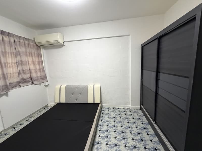 412 Bedok North Avenue 2, 412 Bedok North Avenue 2, Room Rental, 100 sqft, HDB Flat For Rent, by Ken Lim, 500192389 - Bedroom - PropertyGuru.com.sg