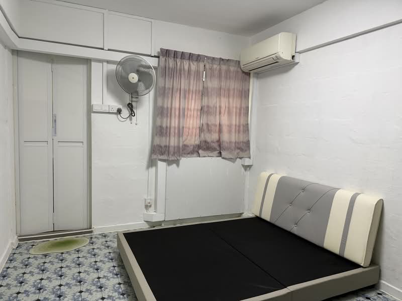 412 Bedok North Avenue 2, 412 Bedok North Avenue 2, Room Rental, 100 sqft, HDB Flat For Rent, by Ken Lim, 500192389 - Bedroom - PropertyGuru.com.sg