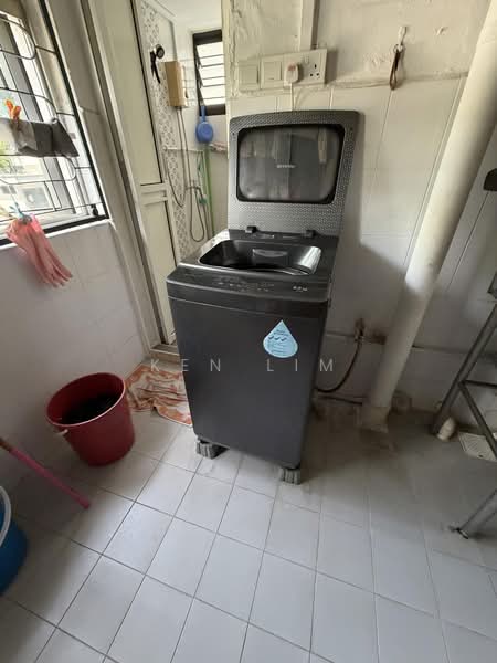 412 Bedok North Avenue 2, 412 Bedok North Avenue 2, Room Rental, 100 sqft, HDB Flat For Rent, by Ken Lim, 500192389 - Balcony - PropertyGuru.com.sg