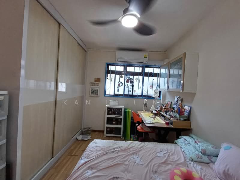 209 Boon Lay Place, 209 Boon Lay Place, 2 Bedrooms, 700 sqft, HDB Flat For Sale, by Kan Li Ling, 500192393 - Bedroom - PropertyGuru.com.sg