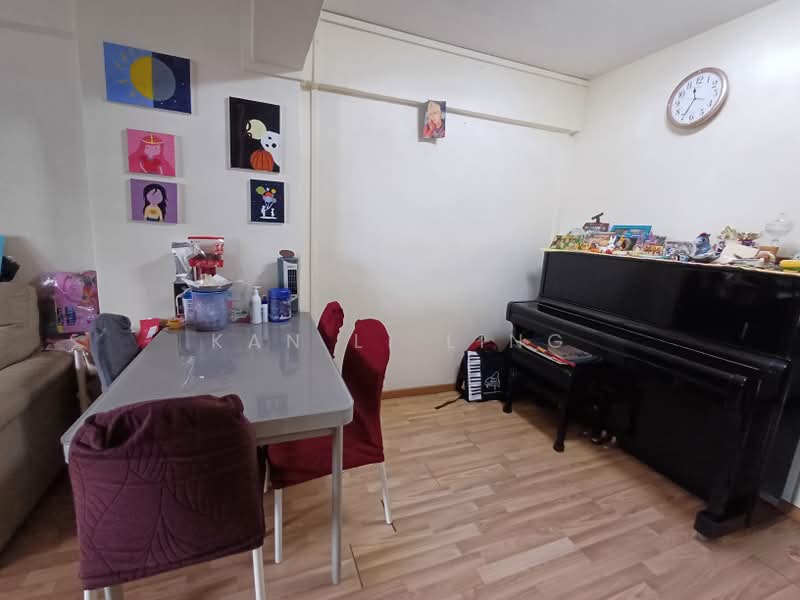 209 Boon Lay Place, 209 Boon Lay Place, 2 Bedrooms, 700 sqft, HDB Flat For Sale, by Kan Li Ling, 500192393 - Dining Room - PropertyGuru.com.sg