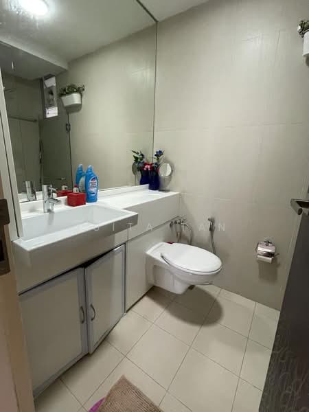 Southbank, 881 North Bridge Road, 2 Bedrooms, 969 sqft, Condominium For Rent, by Juita Tan, 500192413 - Bathroom - PropertyGuru.com.sg