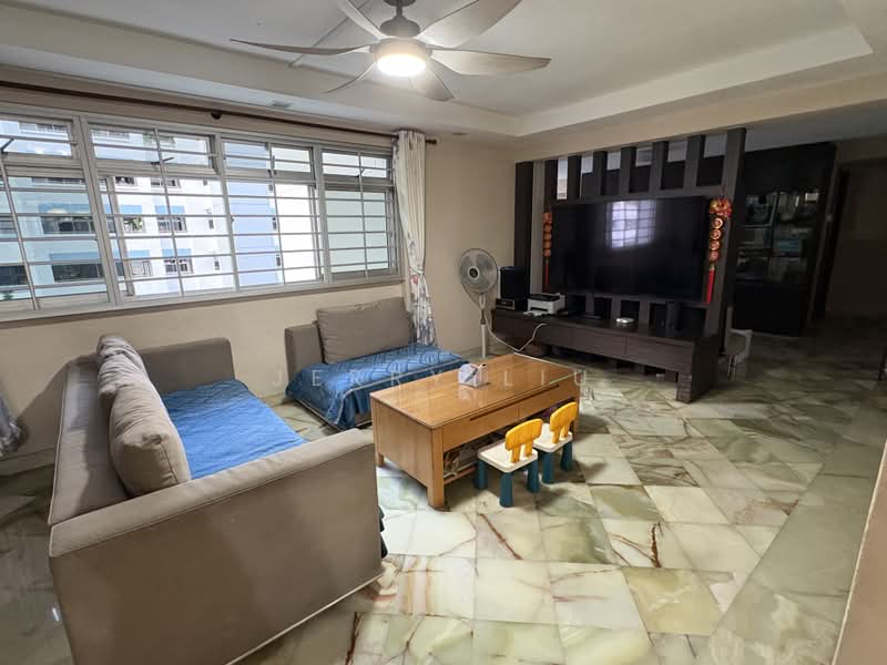 323 Woodlands Street 32, 323 Woodlands Street 32, 4 Bedrooms, 1,755 sqft, HDB Flat For Sale, by Jerry Liu, 500192414 - Living Room - PropertyGuru.com.sg