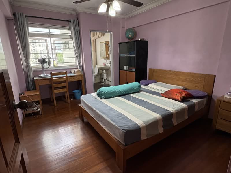 323 Woodlands Street 32, 323 Woodlands Street 32, 4 Bedrooms, 1,755 sqft, HDB Flat For Sale, by Jerry Liu, 500192414 - Bedroom - PropertyGuru.com.sg