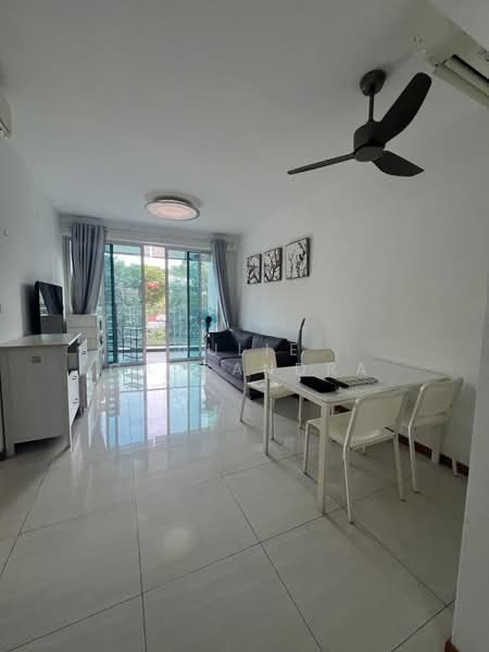 1 Canberra, 7 Canberra Drive, 3 Bedrooms, 947 sqft, Condominium For Rent, by Julie Cassandra, 500192420 - Living Room - PropertyGuru.com.sg