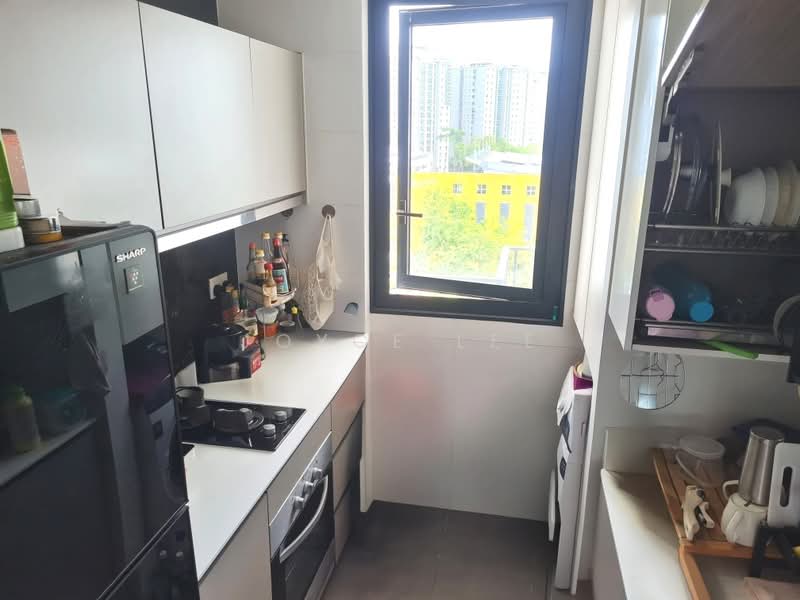 River Isles, Punggol Central, Room Rental, 250 sqft, Condominium For Rent, by Joyce Lee, 500192424 - Kitchen - PropertyGuru.com.sg