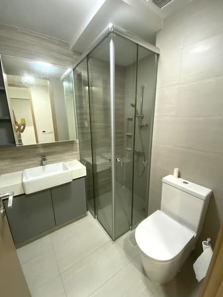 High Park Residences, 27 Fernvale Road, 2 Bedrooms, 678 sqft, Condominium For Sale, by Pey Si Ya, 500192440 - Bathroom - PropertyGuru.com.sg