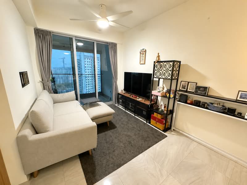 High Park Residences, 27 Fernvale Road, 2 Bedrooms, 678 sqft, Condominium For Sale, by Pey Si Ya, 500192440 - Living Room - PropertyGuru.com.sg