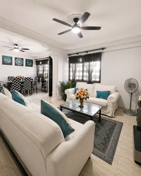 605 Woodlands Drive 42, 605 Woodlands Drive 42, 3 Bedrooms, 990 sqft, HDB Flat For Sale, by Riyan Ria, 500192444 - Living Room - PropertyGuru.com.sg