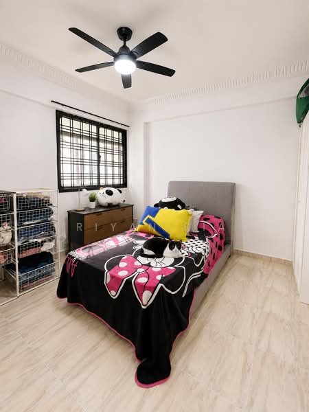 605 Woodlands Drive 42, 605 Woodlands Drive 42, 3 Bedrooms, 990 sqft, HDB Flat For Sale, by Riyan Ria, 500192444 - Bedroom - PropertyGuru.com.sg