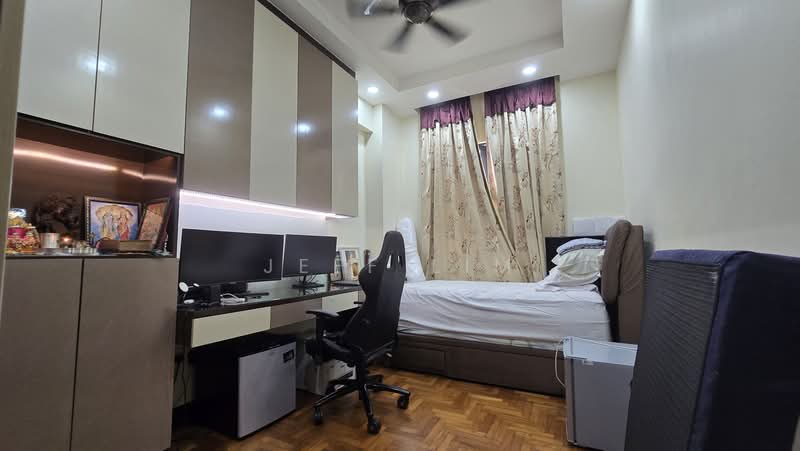Regent Heights, 50 Bukit Batok East Avenue 5, 3 Bedrooms, 1,173 sqft, Condominium For Rent, by Jeff Lim, 500192451 - Bedroom - PropertyGuru.com.sg