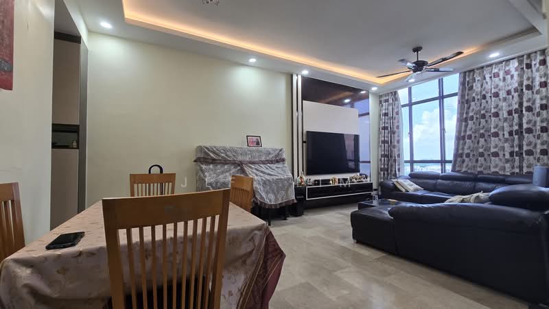 Regent Heights, 50 Bukit Batok East Avenue 5, 3 Bedrooms, 1,173 sqft, Condominium For Rent, by Jeff Lim, 500192451 - Living Room - PropertyGuru.com.sg