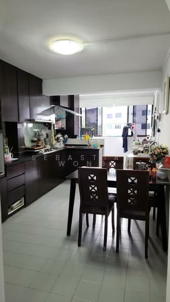 34 Marine Crescent, 34 Marine Crescent, 3 Bedrooms, 882 sqft, HDB Flat For Sale, by Sebastian Wong, 500192453 - Kitchen - PropertyGuru.com.sg