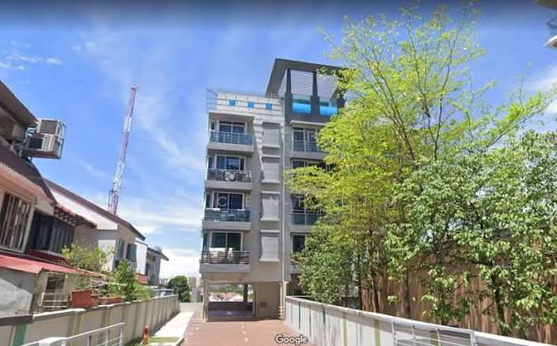 Crystal De Azure, 18 How Sun Close, 2 Bedrooms, 1,130 sqft, Apartment For Sale, by Vincent Lim, 500192456 - Exterior - PropertyGuru.com.sg