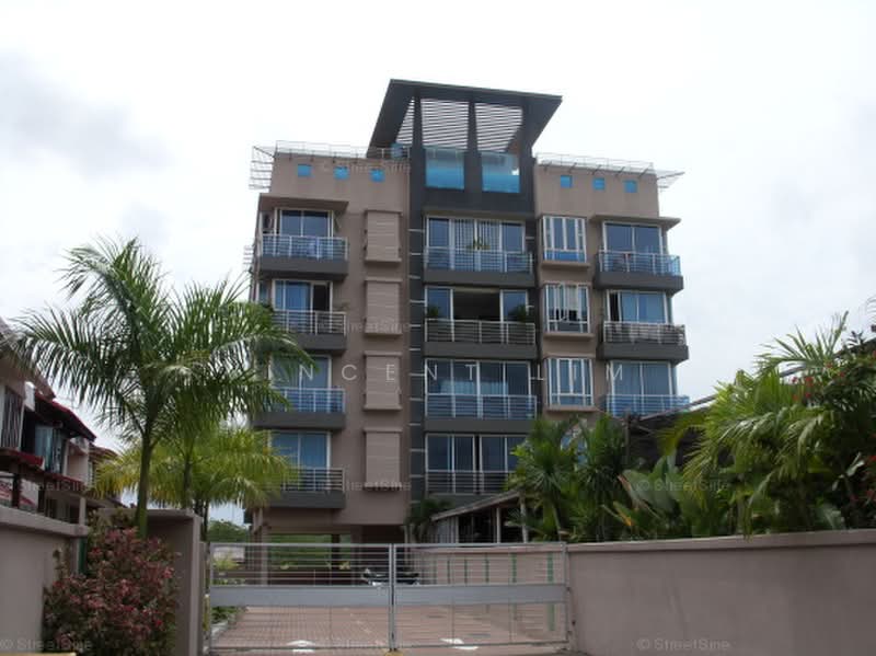 Crystal De Azure, 18 How Sun Close, 2 Bedrooms, 1,130 sqft, Apartment For Sale, by Vincent Lim, 500192456 - Exterior - PropertyGuru.com.sg