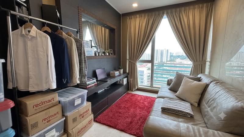 Crystal De Azure, 18 How Sun Close, 2 Bedrooms, 1,130 sqft, Apartment For Sale, by Vincent Lim, 500192456 - Living Room - PropertyGuru.com.sg