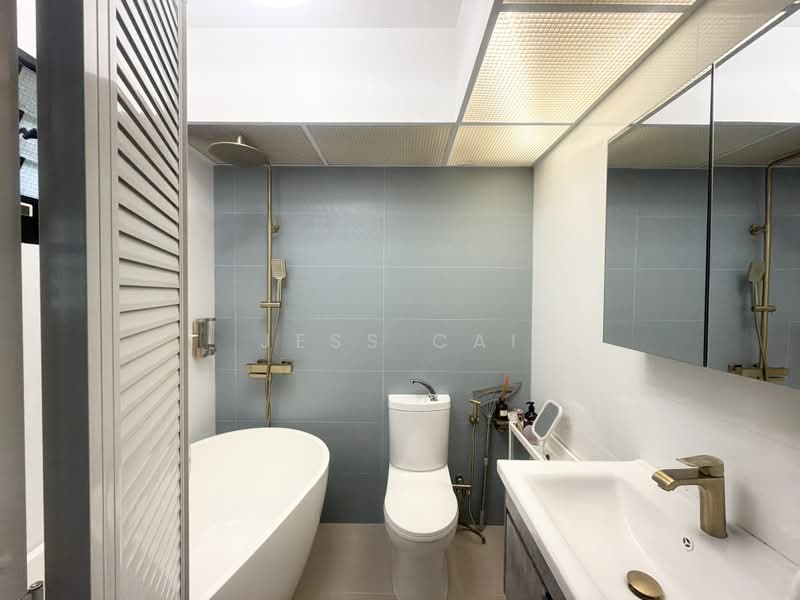 415C Northshore Drive, 415C Northshore Drive, 3 Bedrooms, 1,011 sqft, HDB Flat For Sale, by Jess Cai, 500192464 - Bathroom - PropertyGuru.com.sg