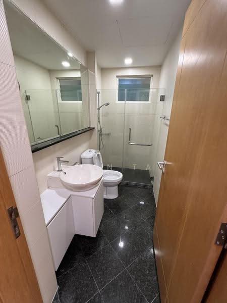 Taipan Grand, 501 Marine Parade Road, East Coast / Marine Parade, 3 Bedrooms, 1,227 sqft, Condominium For Rent, by Helen Tan, 500192465 - Bathroom - PropertyGuru.com.sg