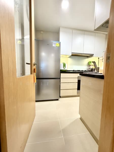 The Tampines Trilliant, 23 Tampines Central 7, 3 Bedrooms, 1,001 sqft, Executive Condominium For Rent, by Eddie Cheng, 500192468 - Kitchen - PropertyGuru.com.sg