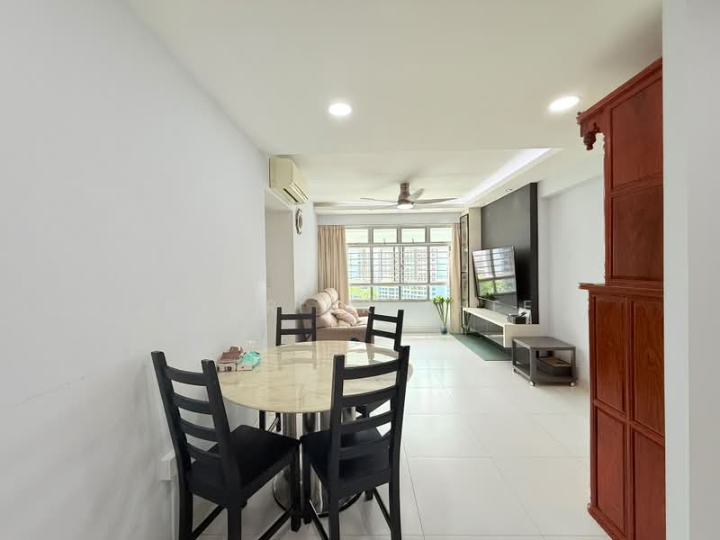 329A Anchorvale Street, 329A Anchorvale Street, 3 Bedrooms, 1,001 sqft, HDB Flat For Sale, by Patrick Chee, 500192470 - Living Room - PropertyGuru.com.sg