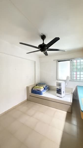 53 Teban Gardens Road, 53 Teban Gardens Road, 3 Bedrooms, 893 sqft, HDB Flat For Sale, by Simon Tong, 500192474 - Bedroom - PropertyGuru.com.sg