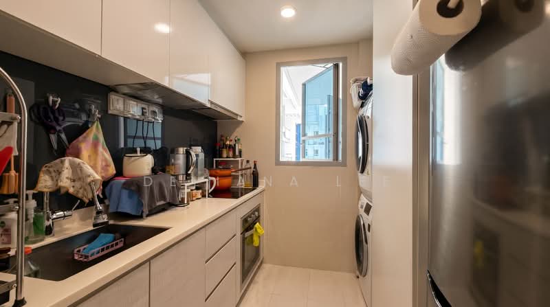 The Santorini, Tampines Street 86, 2 Bedrooms, 721 sqft, Condominium For Sale, by Deliana Lee, 500192481 - Kitchen - PropertyGuru.com.sg