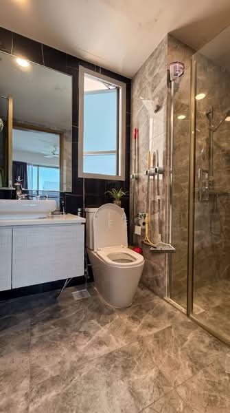 The Santorini, Tampines Street 86, 2 Bedrooms, 721 sqft, Condominium For Sale, by Deliana Lee, 500192481 - Bathroom - PropertyGuru.com.sg