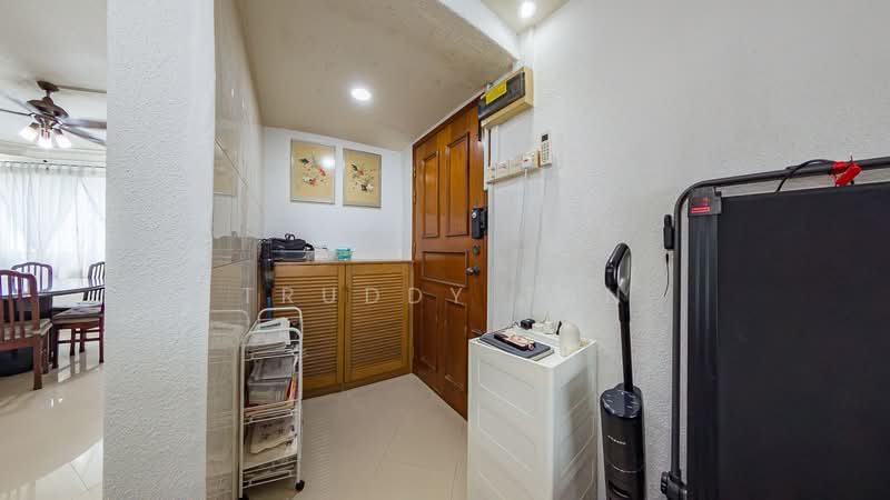 110 Aljunied Crescent, 110 Aljunied Crescent, 3 Bedrooms, 1,302 sqft, HDB Flat For Sale, by Truddy Tan, 500192485 - Entrance - PropertyGuru.com.sg