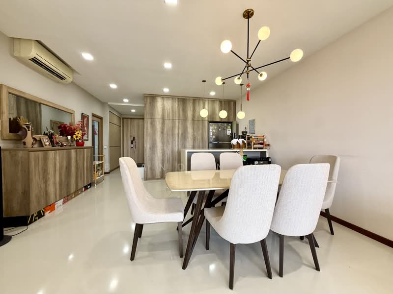 Waterfront Gold, 750 Bedok Reservoir Road, 4 Bedrooms, 1,475 sqft, Condominium For Sale, by Brandon Ng, 500192489 - Dining Room - PropertyGuru.com.sg