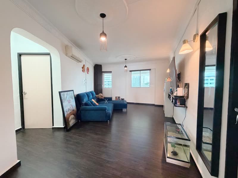 633 Ang Mo Kio Avenue 6, 633 Ang Mo Kio Avenue 6, 3 Bedrooms, 980 sqft, HDB Flat For Sale, by Jax Lim, 500192510 - Living Room - PropertyGuru.com.sg
