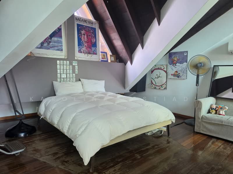 Onan, Carpmael, off Dunman Road, Carpmael, off Onan & Dunman Rd, 4 Bedrooms, 2,065 sqft, Terraced House For Sale, by Karolina Lestiadi, 500192515 - Bedroom - PropertyGuru.com.sg