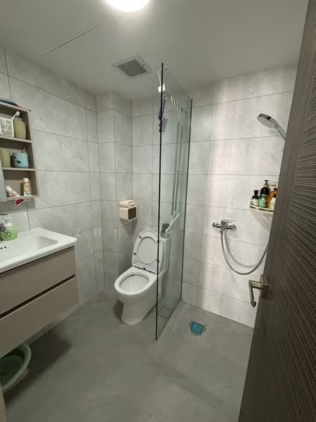 Shelford Regency, 65 Shelford Road, Room Rental, 110 sqft, Condominium For Rent, by Zhi Sheng, 500192516 - Bathroom - PropertyGuru.com.sg