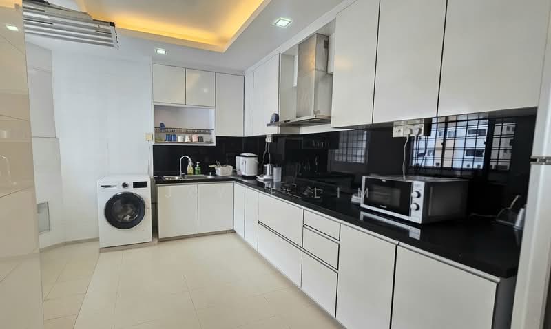 552 Jurong West Street 42, 552 Jurong West Street 42, 3 Bedrooms, 1,442 sqft, HDB Flat For Sale, by Joyce Lim, 500192519 - Kitchen - PropertyGuru.com.sg