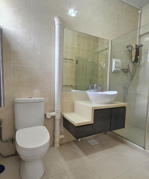 552 Jurong West Street 42, 552 Jurong West Street 42, 3 Bedrooms, 1,442 sqft, HDB Flat For Sale, by Joyce Lim, 500192519 - Bathroom - PropertyGuru.com.sg