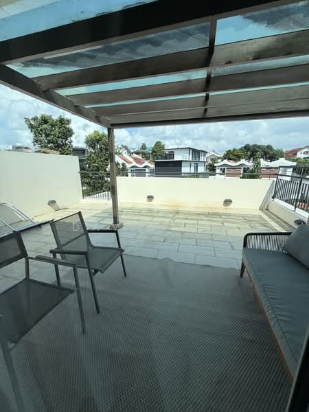 Dyson road, Dyson road, 6 Bedrooms, 3,800 sqft, Semi-Detached House For Sale, by David Wee, 500192522 - Balcony - PropertyGuru.com.sg