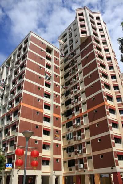 732 Jurong West Street 73, 732 Jurong West Street 73, Room Rental, 120 sqft, HDB Flat For Rent, by Steven Choo, 500192527 - Exterior - PropertyGuru.com.sg