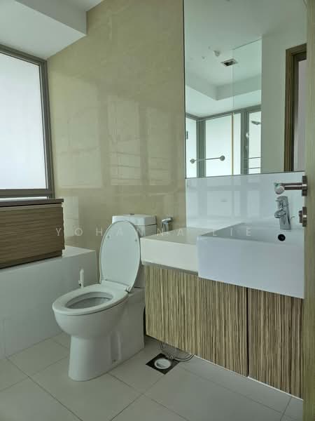 Trevista, 25 Lorong 3 Toa Payoh, Room Rental, 200 sqft, Condominium For Rent, by Yohanna Lie, 500192530 - Bathroom - PropertyGuru.com.sg