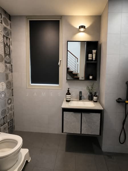Water Terrace, 50 Lorong Ah Soo, 4 Bedrooms, 2,616 sqft, Cluster House For Sale, by James Seah, 500192531 - Bathroom - PropertyGuru.com.sg