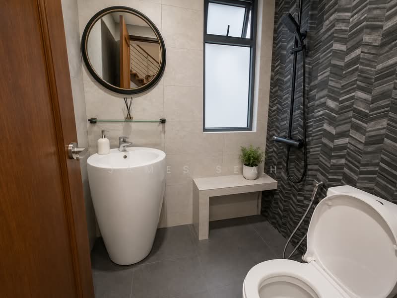 Water Terrace, 50 Lorong Ah Soo, 4 Bedrooms, 2,616 sqft, Cluster House For Sale, by James Seah, 500192531 - Bathroom - PropertyGuru.com.sg